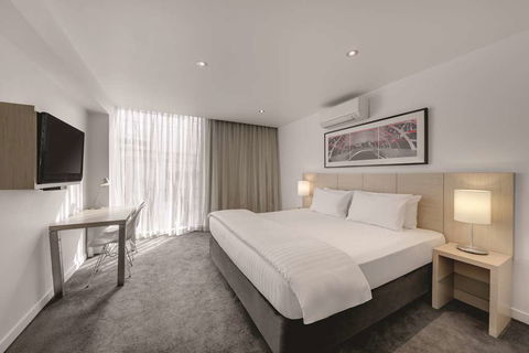 Travelodge Melbourne Docklands - Holiday Jervis Bay 11