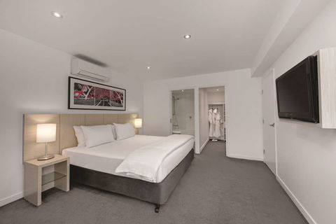 Travelodge Melbourne Docklands - Holiday Jervis Bay 12