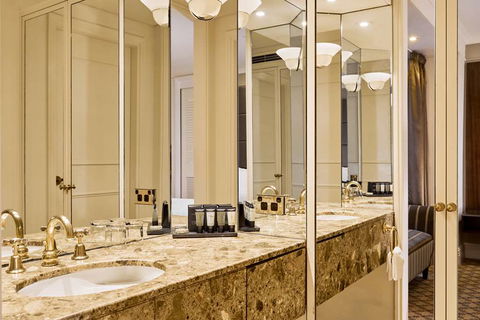 Stamford Plaza Melbourne - Holiday Jervis Bay 7