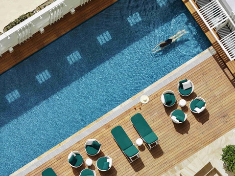Swissotel Sydney - Holiday Jervis Bay 8