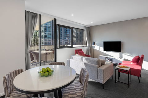 Meriton Suites Kent Street - Holiday Jervis Bay 6