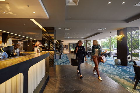 Pullman Melbourne On The Park - Holiday Jervis Bay 4