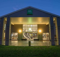 Ibis Styles Canberra - Holiday Jervis Bay