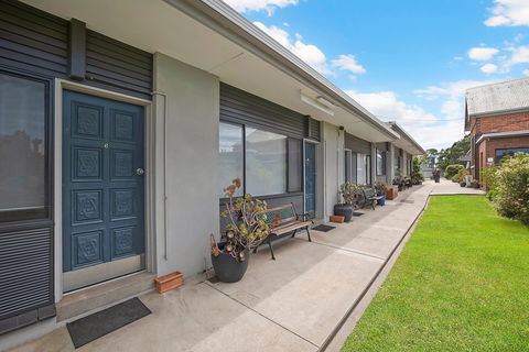 Hamilton Lakeside Motel - Holiday Jervis Bay 0