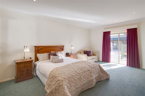 Best Western Crystal Inn - Holiday Jervis Bay 1