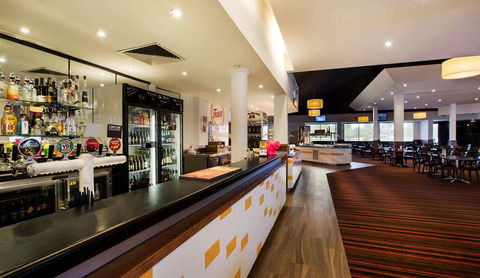 Nightcap At Gateway Hotel - Holiday Jervis Bay 6