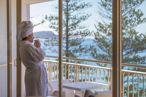 Crowne Plaza Terrigal - Holiday Jervis Bay 1