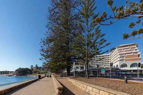 Crowne Plaza Terrigal - Holiday Jervis Bay 16