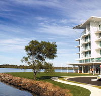 Ramada Hotel  Suites Ballina - Holiday Jervis Bay