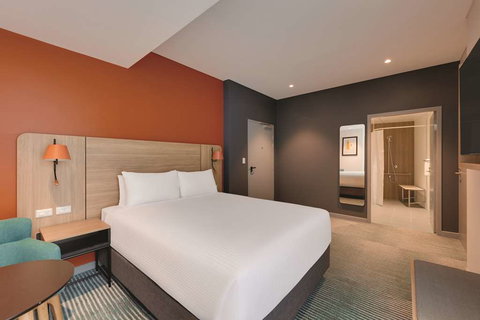 Travelodge Hurstville Sydney - Holiday Jervis Bay 7