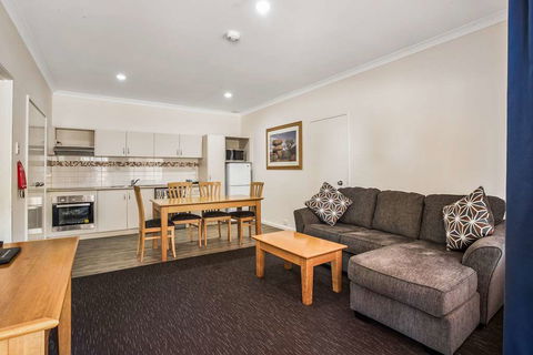 Karratha Central Apartments - Holiday Jervis Bay 11
