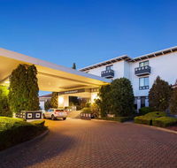 Ramada by Wyndham Diplomat Canberra - Holiday Jervis Bay