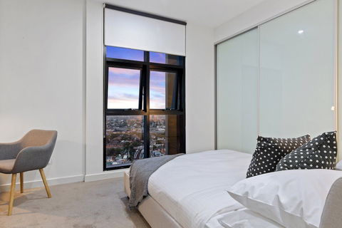 Astra Apartments Parramatta - Skyrise - Holiday Jervis Bay 10