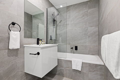 Astra Apartments Parramatta - Skyrise - Holiday Jervis Bay 11