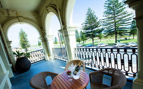Largs Pier Hotel - Holiday Jervis Bay 2