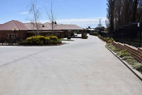 Best Western Plus Ambassador Orange - Holiday Jervis Bay 2