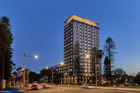 DoubleTree By Hilton Perth Waterfront - Holiday Jervis Bay 1