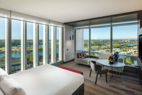 Aloft Perth - Holiday Jervis Bay 4
