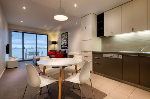 Caroline Serviced Apartments - Holiday Jervis Bay 8