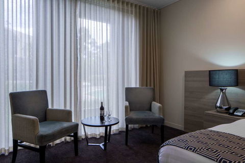 Dingley International Hotel - Holiday Jervis Bay 6