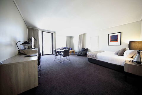 Dingley International Hotel - Holiday Jervis Bay 7