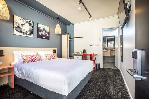 Monash Hotel - Holiday Jervis Bay 1
