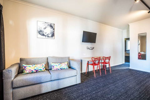 Monash Hotel - Holiday Jervis Bay 15