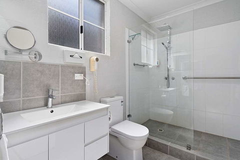 Econo Lodge Border Gateway Wodonga - Holiday Jervis Bay 11