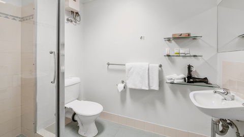 Metro Hotel Perth City - Holiday Jervis Bay 7