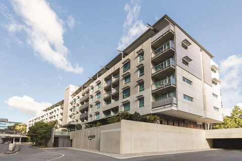 Adina Apartment Hotel Perth - Holiday Jervis Bay 0
