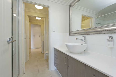 Zappeion Apartments - Holiday Jervis Bay 2