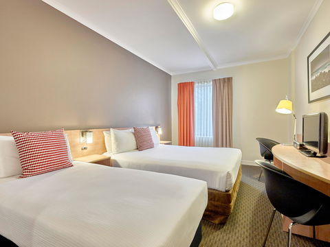 Hotel Ibis Perth - Holiday Jervis Bay 1