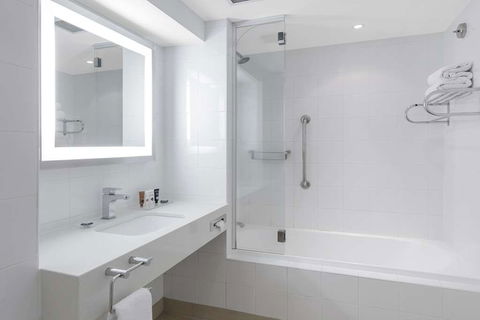 Amora Hotel Brisbane - Holiday Jervis Bay 2