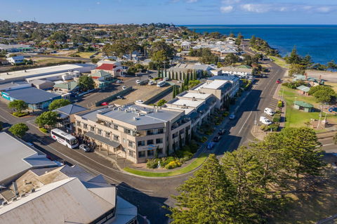 Aurora Ozone Hotel - Holiday Jervis Bay 0