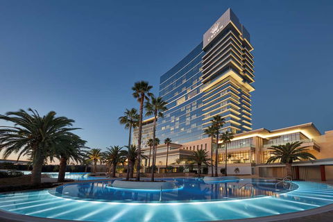 Crown Towers Perth - Holiday Jervis Bay 0