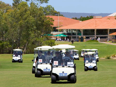 Novotel Swan Valley Vines Resort Hotel - Holiday Jervis Bay 2