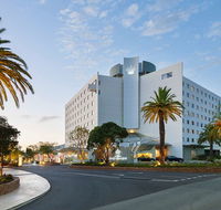 Crown Promenade Perth - Holiday Jervis Bay