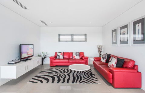 Rockingham Apartments - Holiday Jervis Bay 2