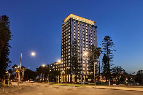 DoubleTree By Hilton Perth Waterfront - Holiday Jervis Bay 2