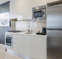 Meriton Suites Zetland - Holiday Jervis Bay