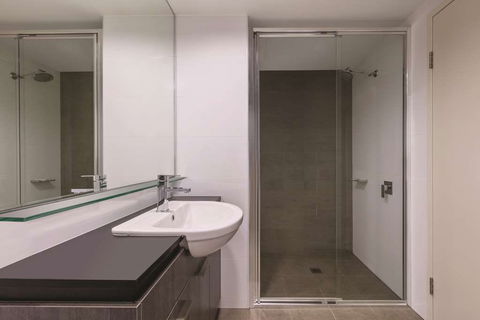 Adina Apartment Hotel Sydney Airport - Holiday Jervis Bay 6