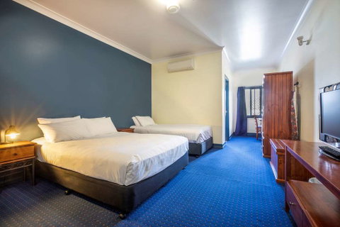 Atherton Hotel - Holiday Jervis Bay 8