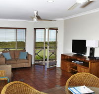 Moonlight Bay Suites - Holiday Jervis Bay