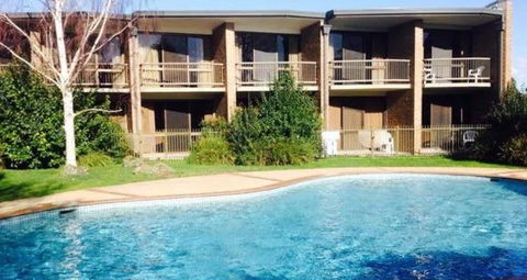 Sandown Regency Motor Inn - Holiday Jervis Bay 2