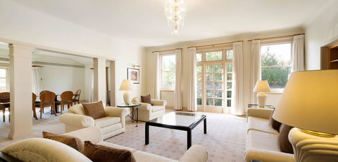 Hyatt Hotel Canberra - A Park Hyatt Hotel - Holiday Jervis Bay 7