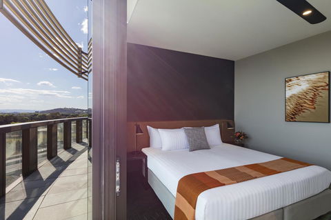 Vibe Hotel Canberra - Holiday Jervis Bay 10