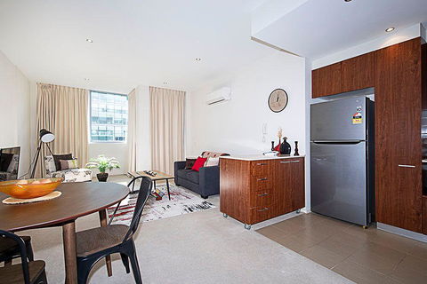 Spacious 1BR Stylish New Acton Apartment +Parking - Holiday Jervis Bay 5