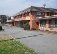 Canberra Lyneham Motor Inn - Holiday Jervis Bay