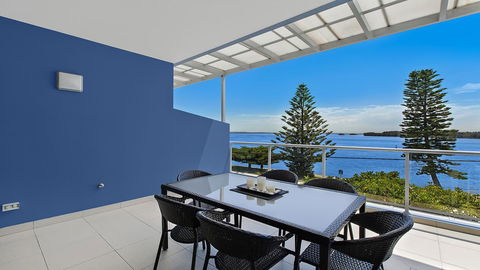 Lakeside Waterfront Apartment The Entrance - Holiday Jervis Bay 32