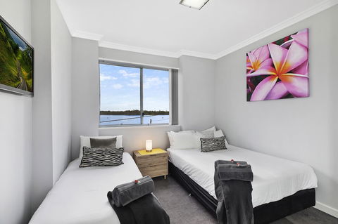 Lakeside Waterfront Apartment The Entrance - Holiday Jervis Bay 10